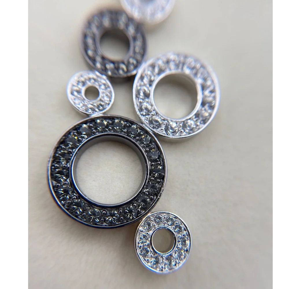 Nolan Miller Thailand Silver Tone Circle‎ Pendant Necklace Costume Jewelry